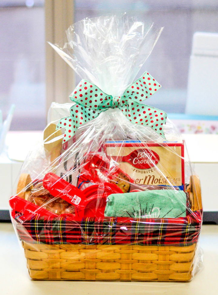 DIY Bakers’ Dream Gift Basket at Home