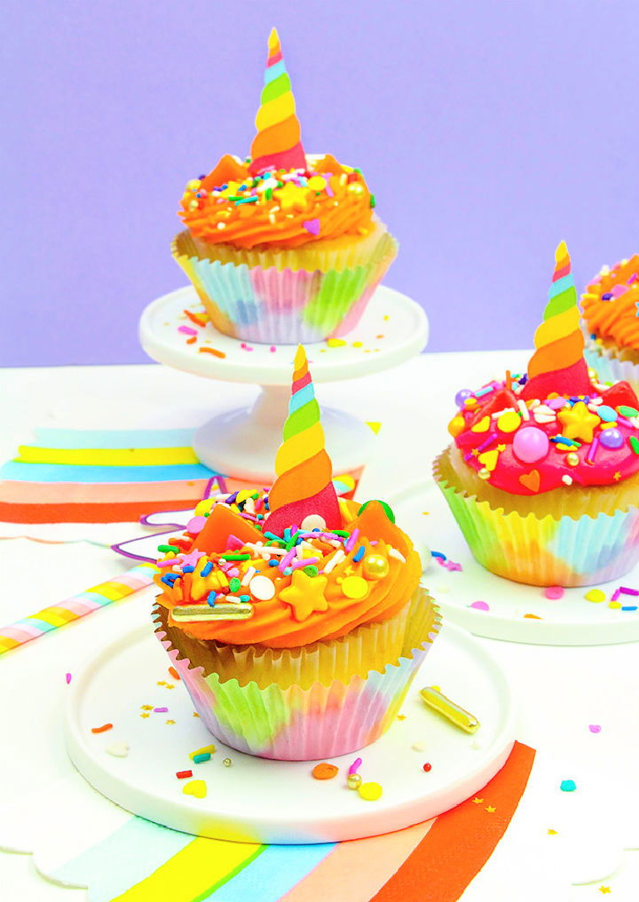Easy DIY Unicorn Cupcake Toppers