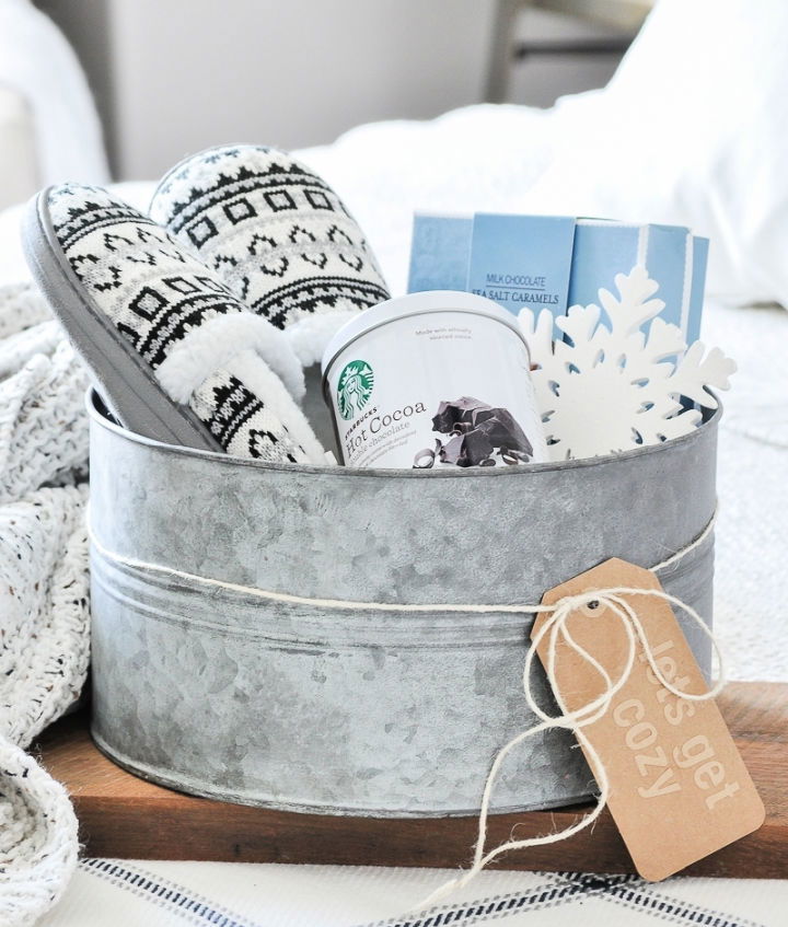DIY Farmhouse Style Gift Basket