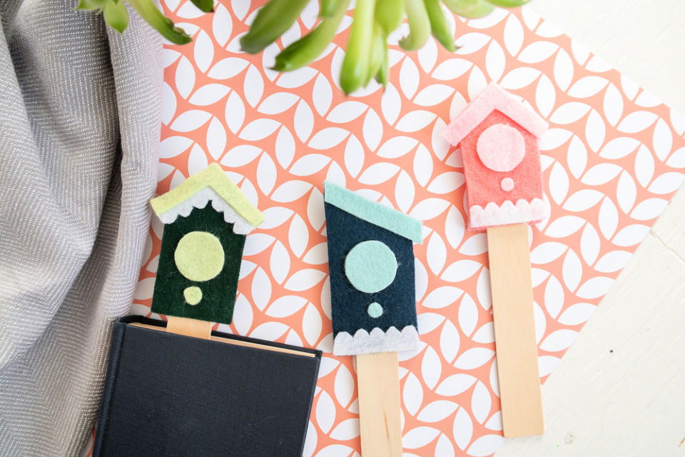 Making Felt Birdhouse Bookmarks