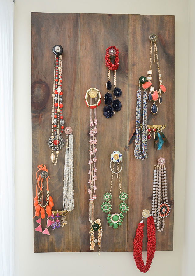 Simple DIY Jewelry Organizer