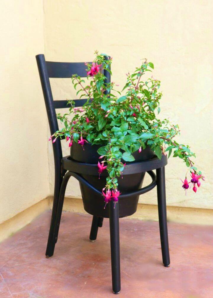 Simple DIY Terra Cotta Pot Chair Planter